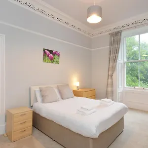 https://executive-3-bed-in-the-meadows.edinburghhotelsuk.org