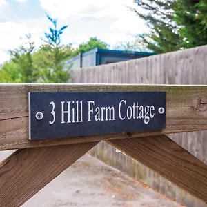 https://charming-3-bed-cottage-in-chester-ideal-for-families.hotelsin-chester.com